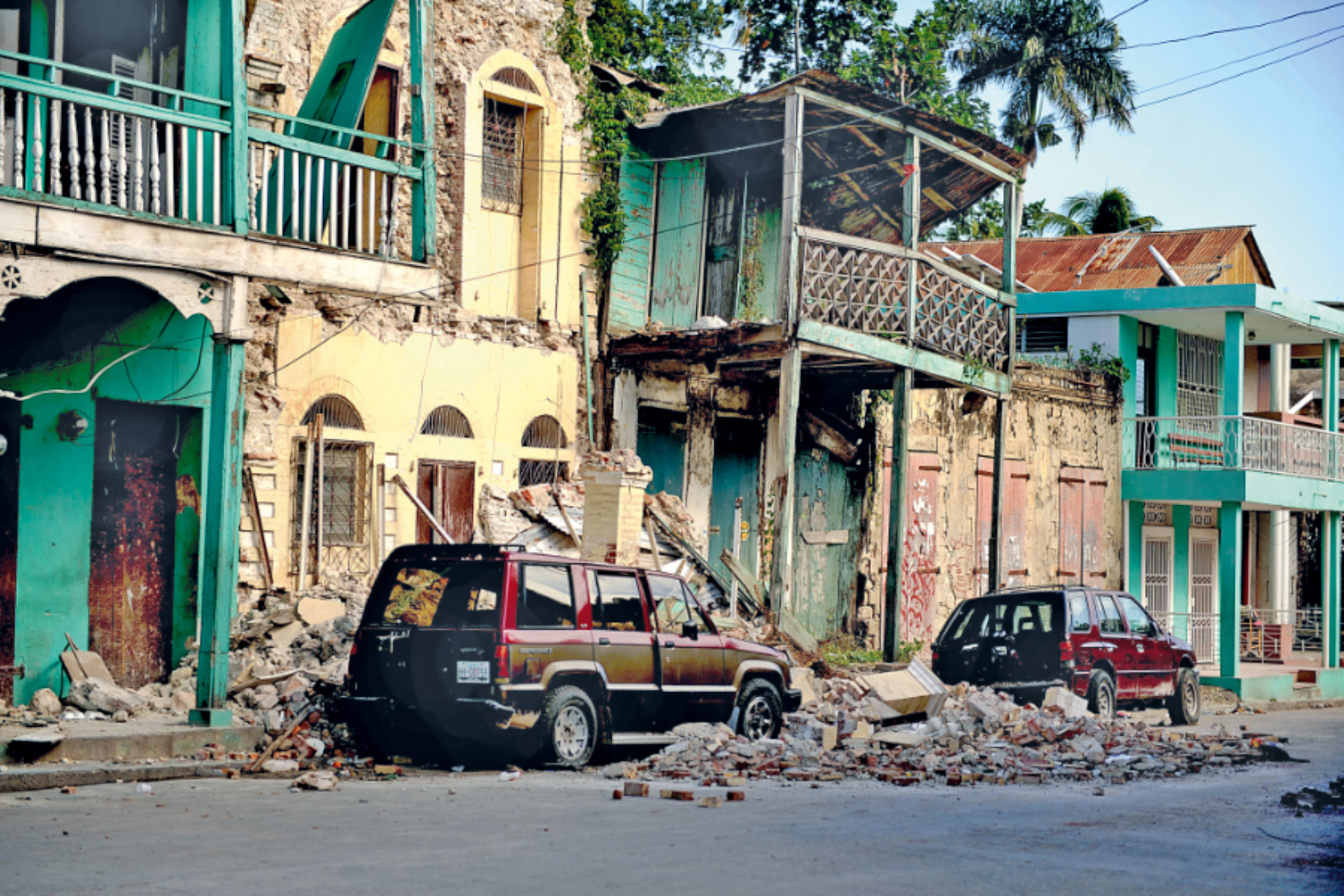 Zniszczenia w Jacmel po trzęsieniu ziemi w 2010 roku. Fot. Jeremy Lock